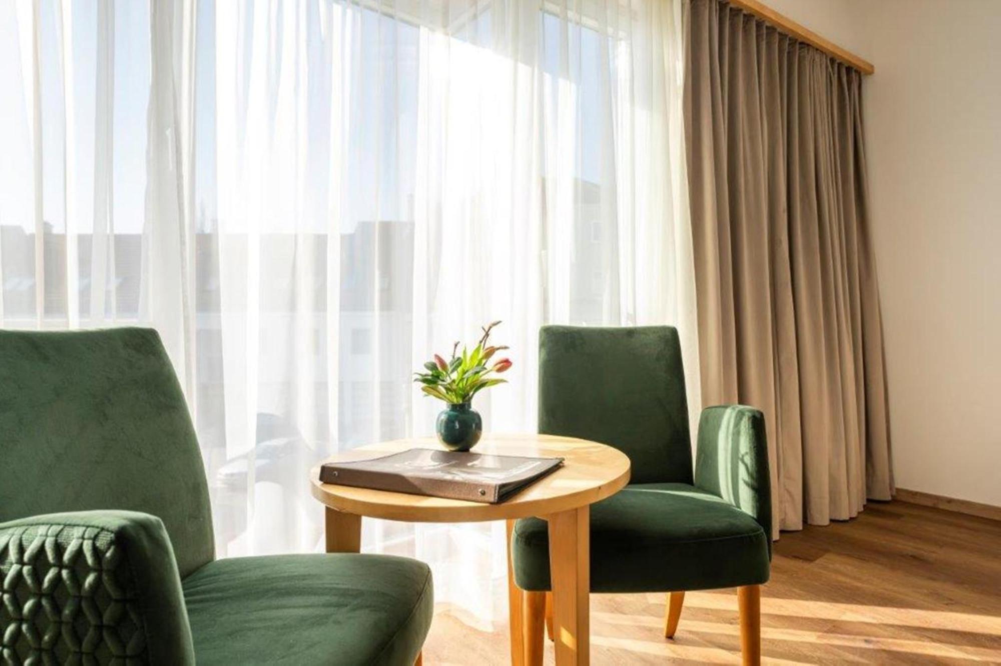 Hotel Klinglhuber كريمس ان دير دوناو الغرفة الصورة