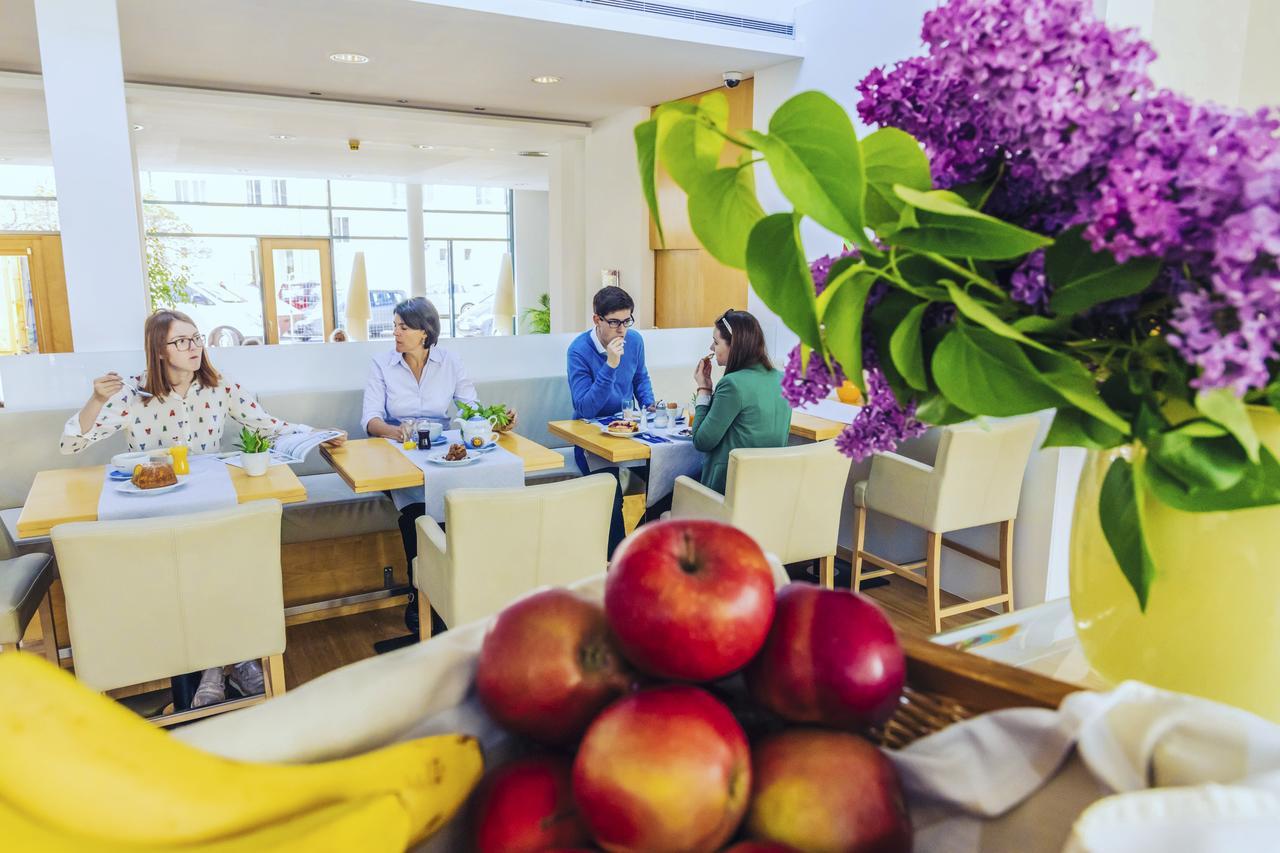 Hotel Klinglhuber كريمس ان دير دوناو المظهر الخارجي الصورة